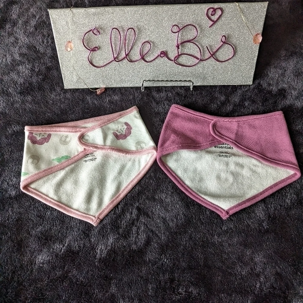 2 Pack Star Wars Baby Bibs